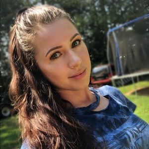 Meet your Posher, Tiffany